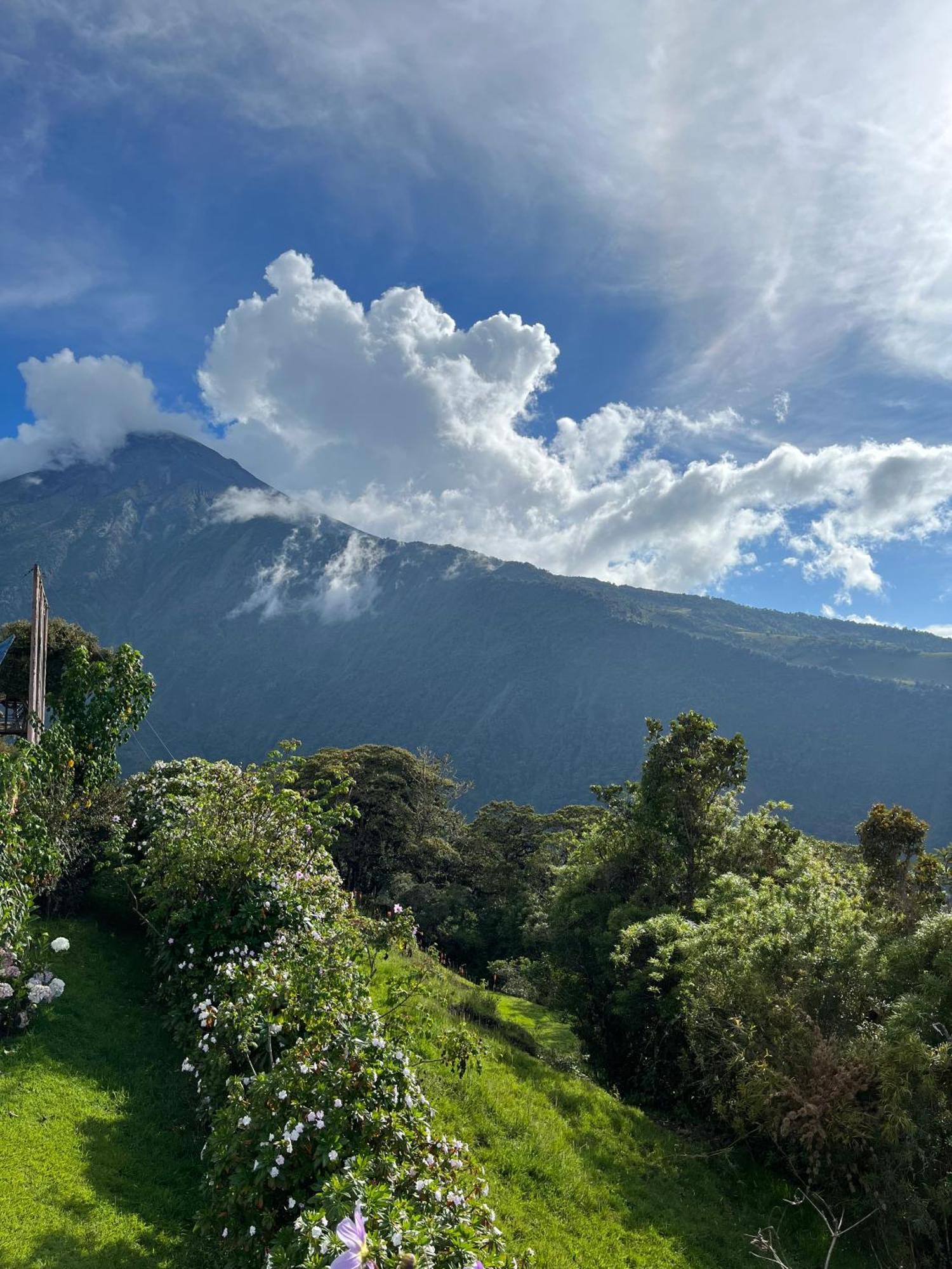 Premium Holiday Cabin - Spectacular Tungurahua Volcano View Banos  Bagian luar foto