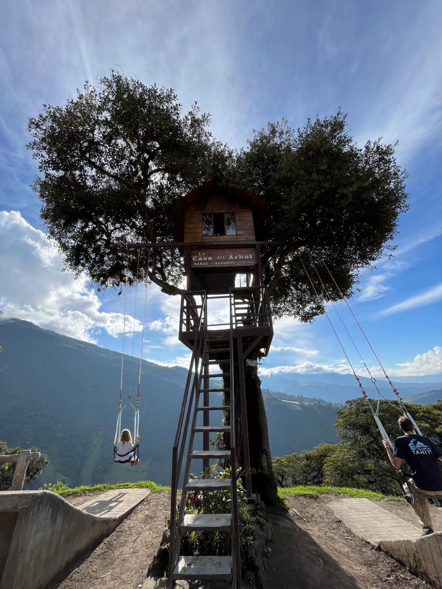 Premium Holiday Cabin - Spectacular Tungurahua Volcano View Banos  Bagian luar foto